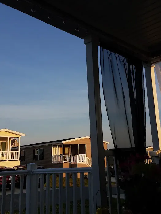 Regency Lakes Picture 9