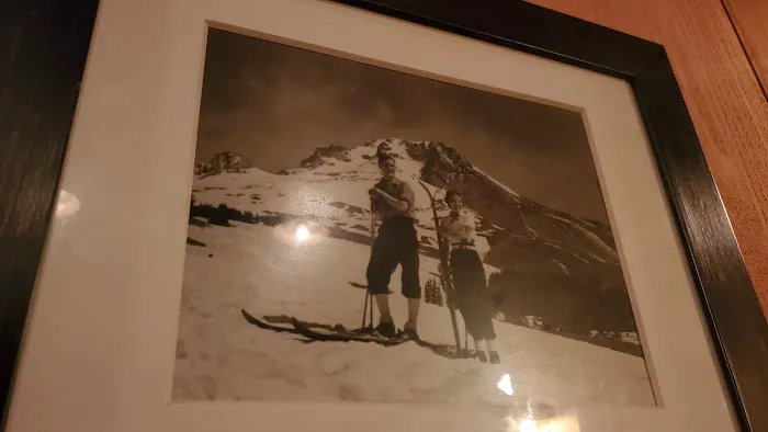 Cedarwood Cabin Picture 7