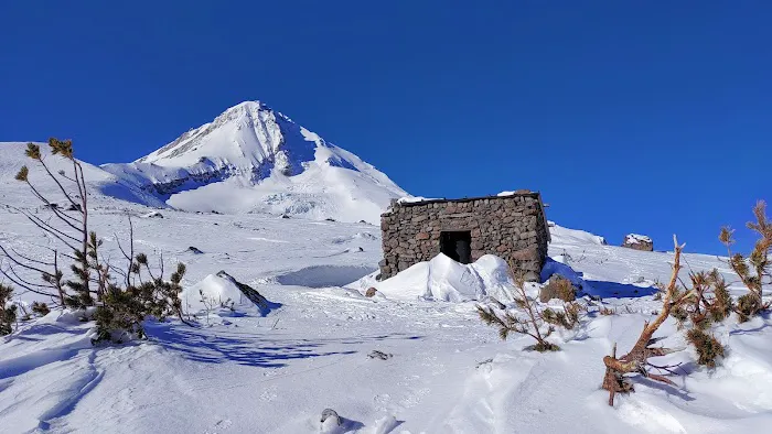 Cooper Spur Trail Shelter Picture 9