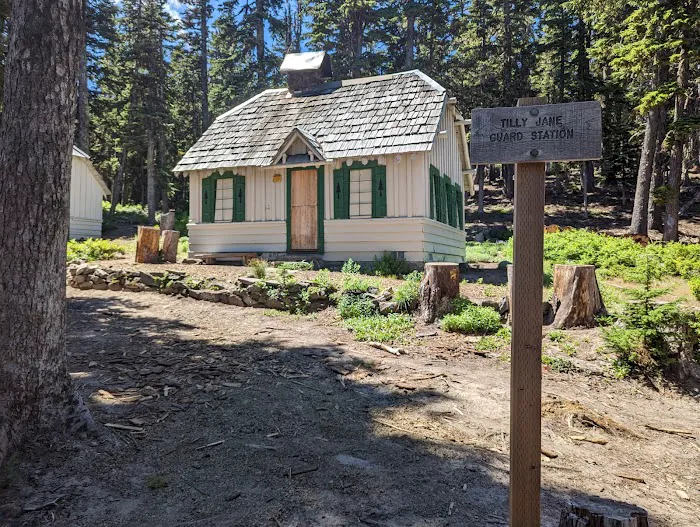 Tilly Jane Guard Station Picture 4