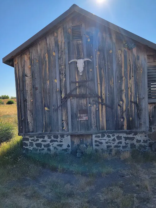 Granary Cabin - Justesen Ranch Picture 1