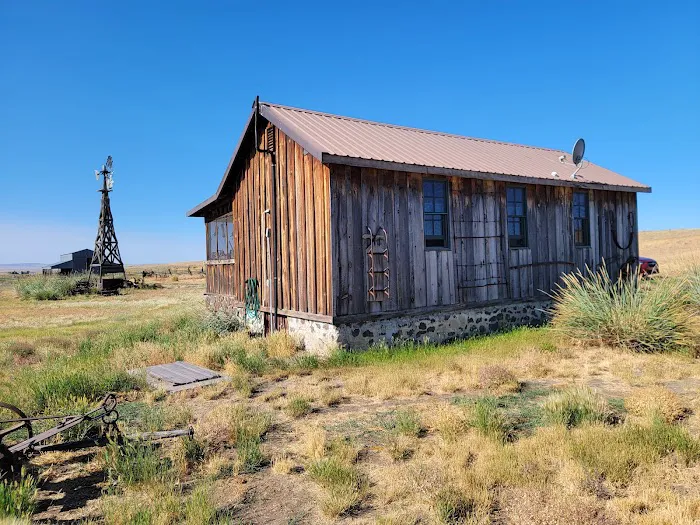 Granary Cabin - Justesen Ranch Picture 5