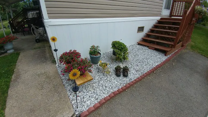 Thomas Estates Picture 9