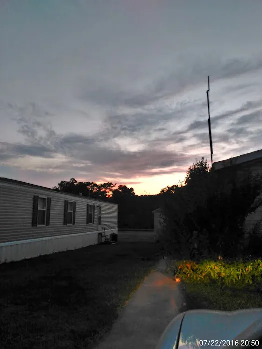 Bear Garden Mobile Home Park Picture 7