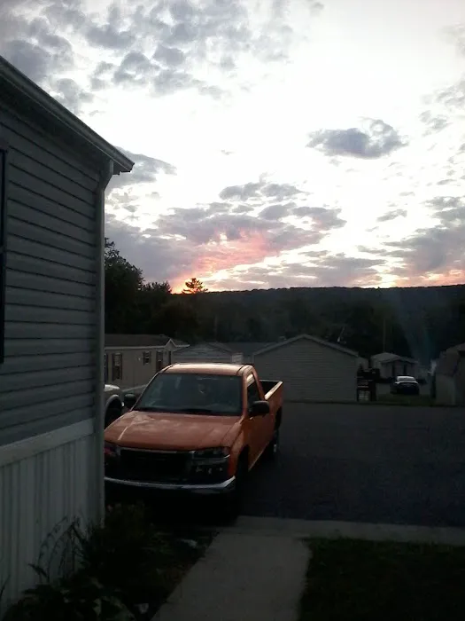 Bear Garden Mobile Home Park Picture 6