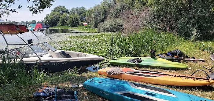 Osoyoos Lake Veteran’s Memorial Park. Picture 7