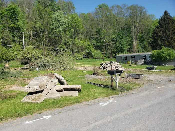 Valley Manor Mobile Home Park Picture 3