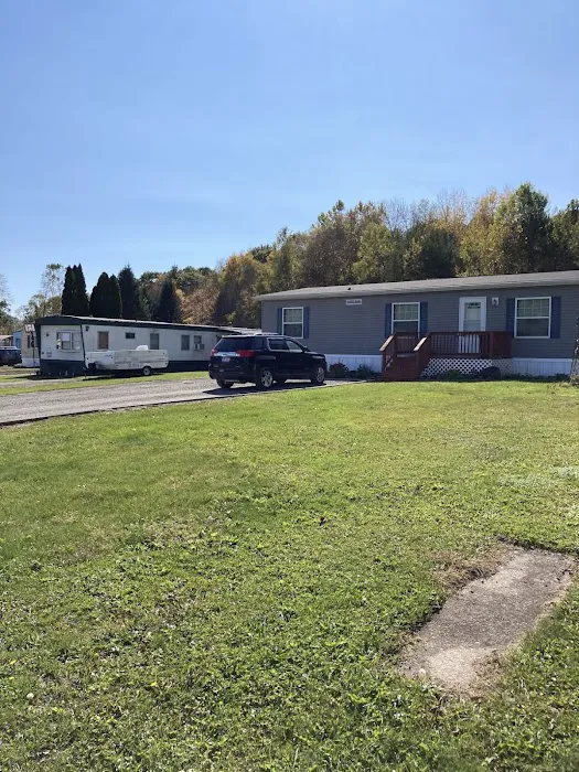 Green Valley Mobile Home Community Picture 3