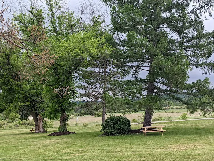 Crestwood Mobile Home Park Picture 8