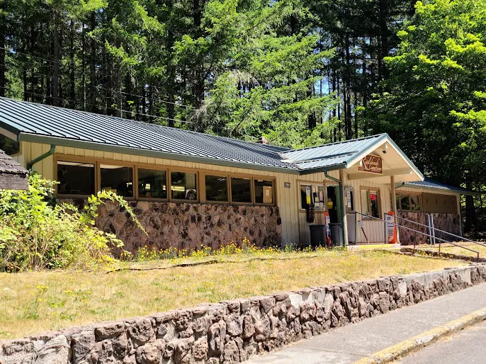 Roaring River Campground Picture 6