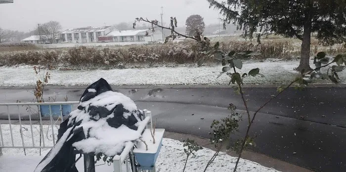 Friendly Village-Manchester Pk Picture 1