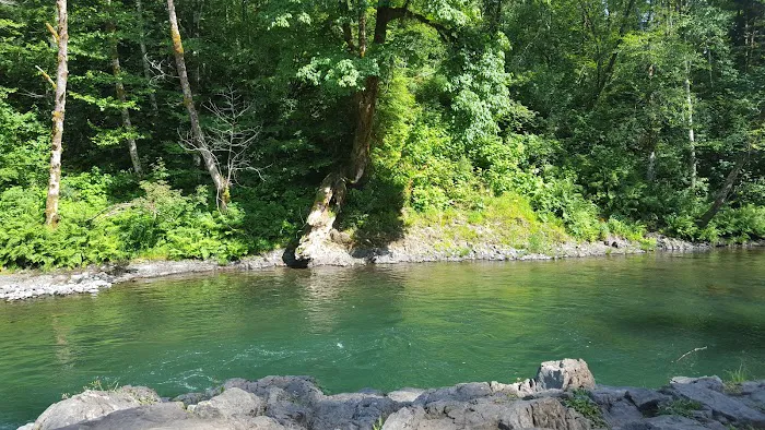 Keenig Creek Campground Picture 9
