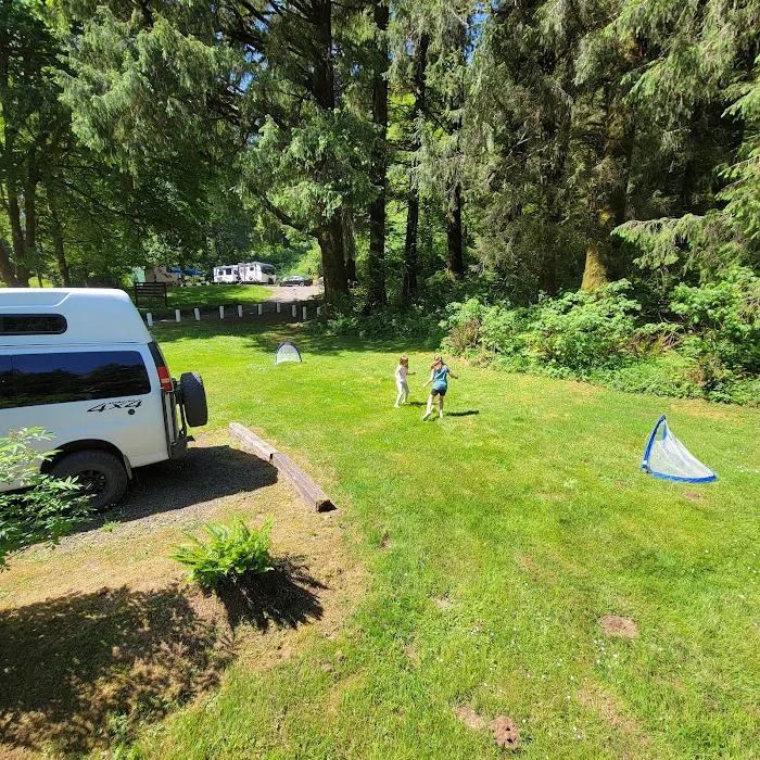 Kilchis River County Campground Picture 10