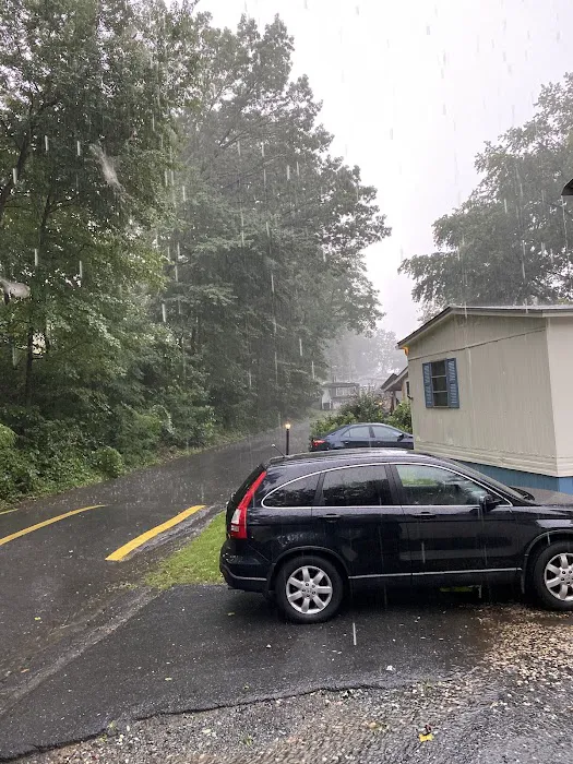 Middlebrook Mobile Home Park Picture 4