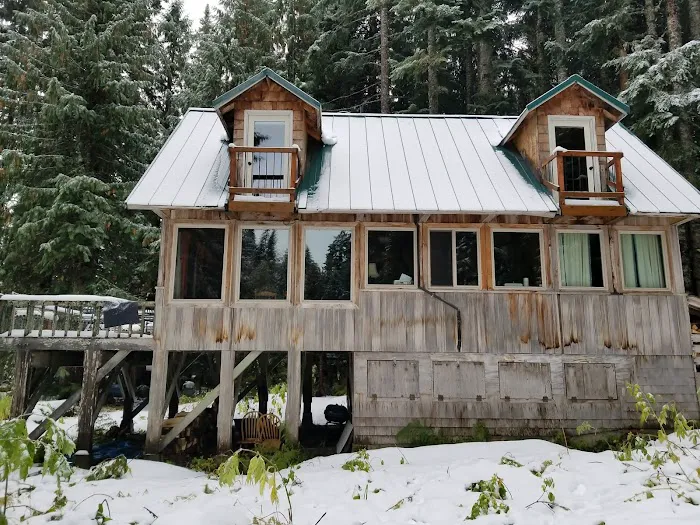 Trillium Lake Basin Cabin Picture 8