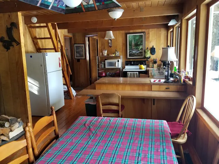 Trillium Lake Basin Cabin Picture 9