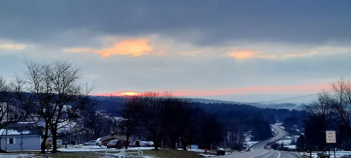 Oakwoods Manufactured Housing Community Picture 1