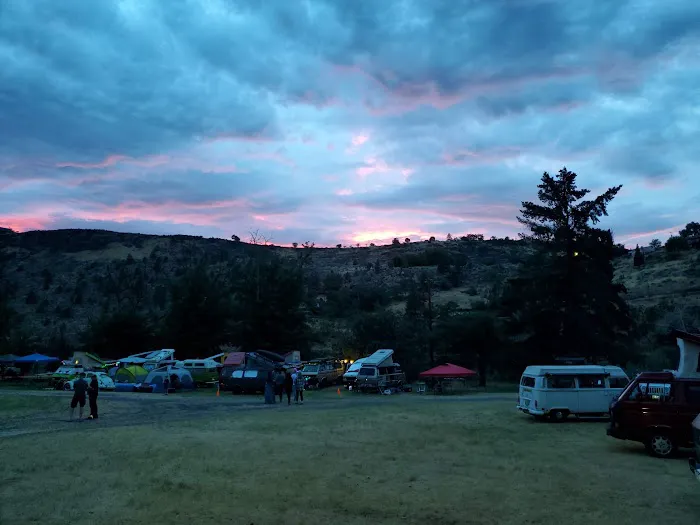 Oasis Riverview campground Picture 2