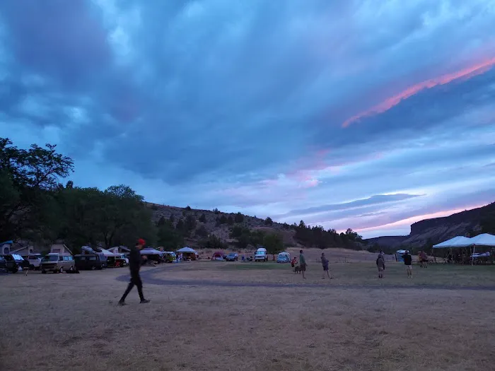 Oasis Riverview campground Picture 1
