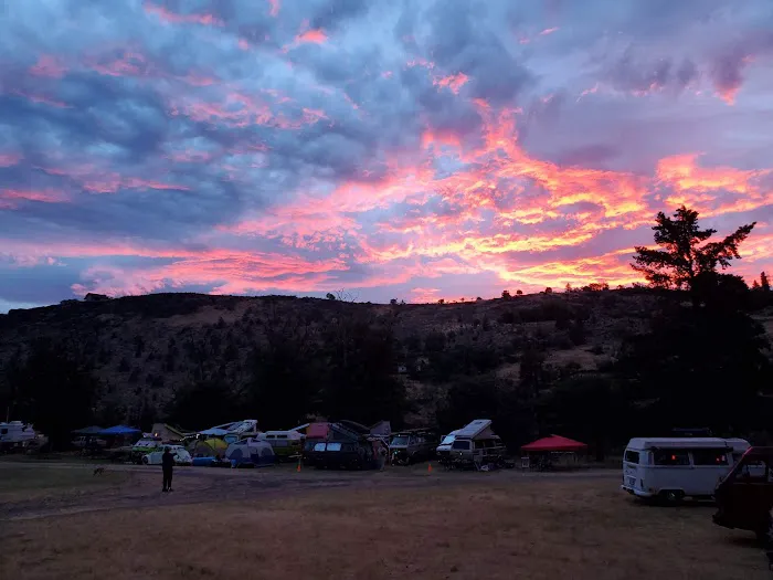 Oasis Riverview campground Picture 5