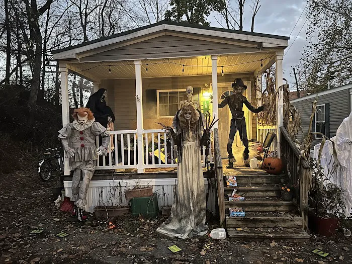 Niles Mobile Home Park Picture 1