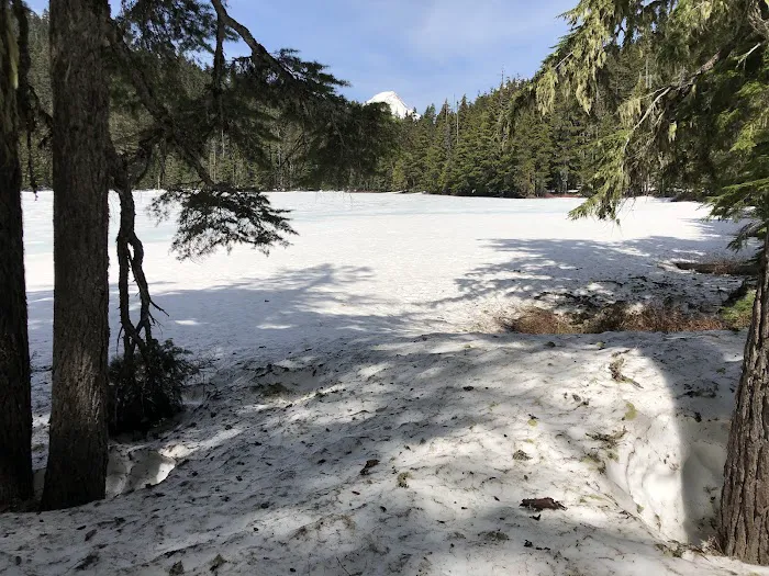 Upper Twin Lake Campground Picture 4