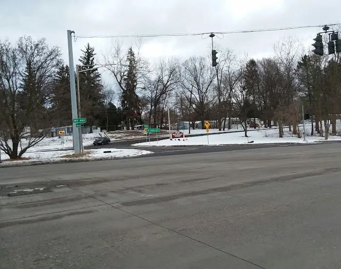 East Avenue - Forest Lawn MHC Picture 5