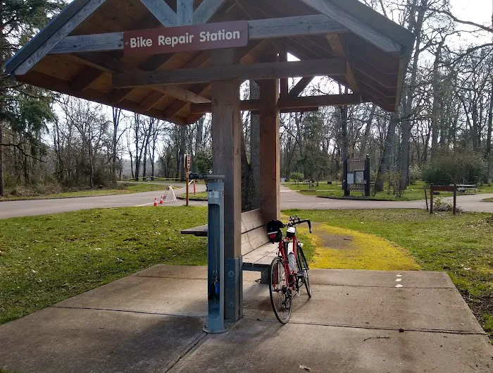 A Loop Campground, Champoeg State Historic Area Picture 9