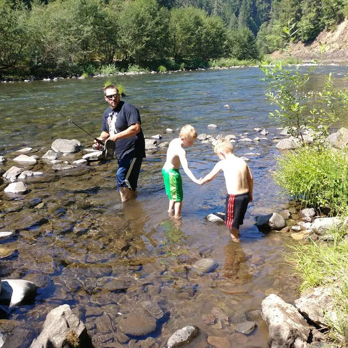 Riverside Campground Picture 6