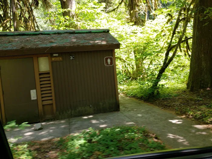 Riverside Campground Picture 3