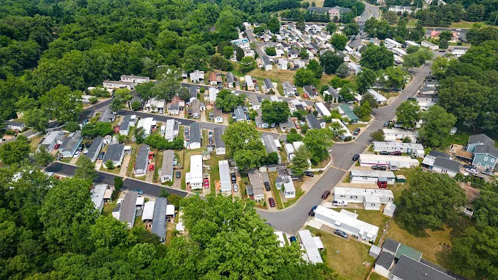 Bull Run Mobile Home Community Picture 2