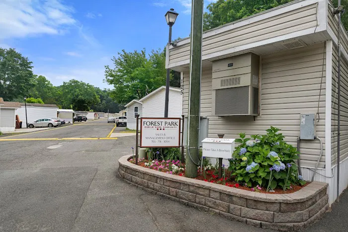 Forest Park Mobile Home Community Picture 8