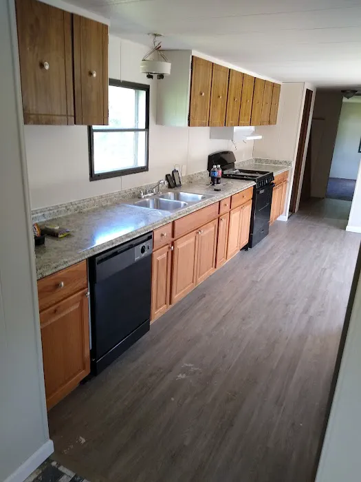 Pine Woods Picture 4