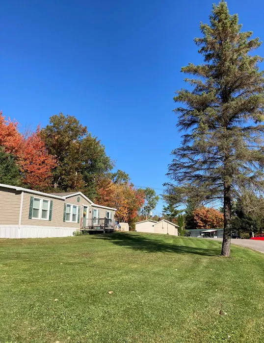 Wooded Estates Mobile Home Community Picture 1