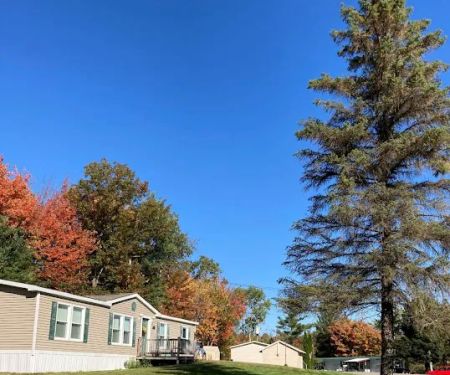 Wooded Estates Mobile Home Community