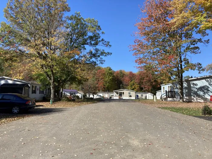 Wooded Estates Mobile Home Community Picture 5