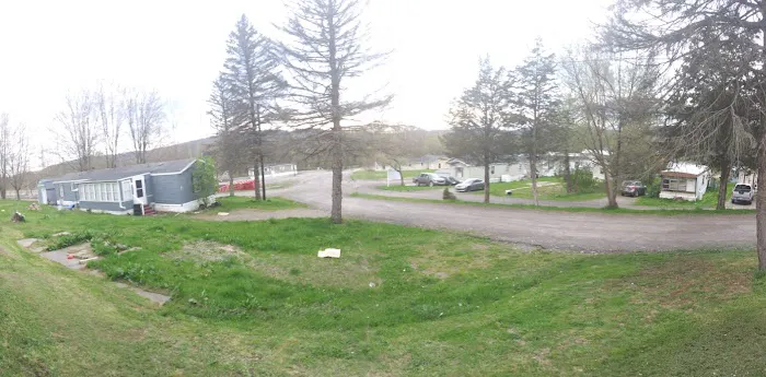 Riverside Estates - Mobile Home Community Picture 3