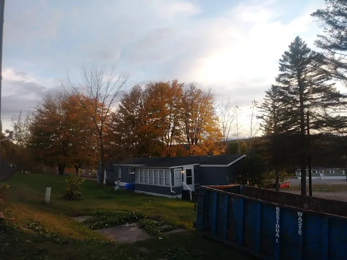 Riverside Estates - Mobile Home Community Picture 8