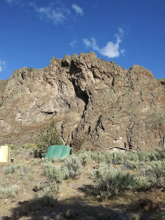 Four Chutes Campsite Picture 2