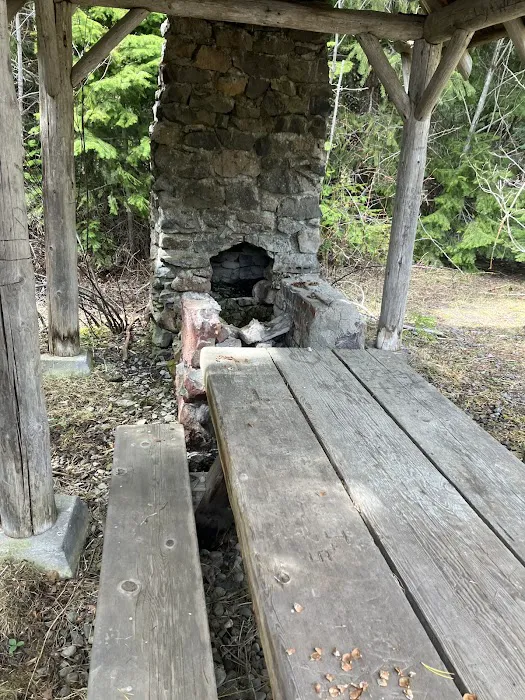 Bear Springs Group campground Picture 4