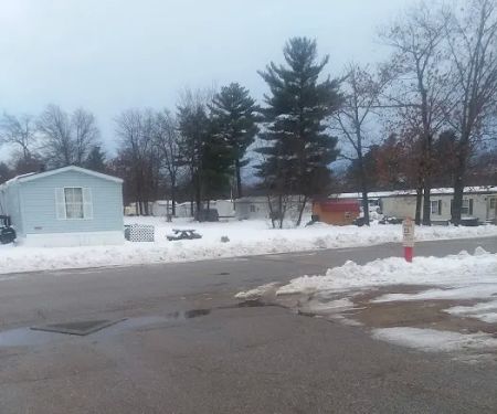 Oxford Pines Mobile Home Park