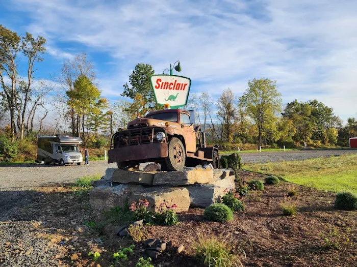 Rusted Acres RV Park Picture 6