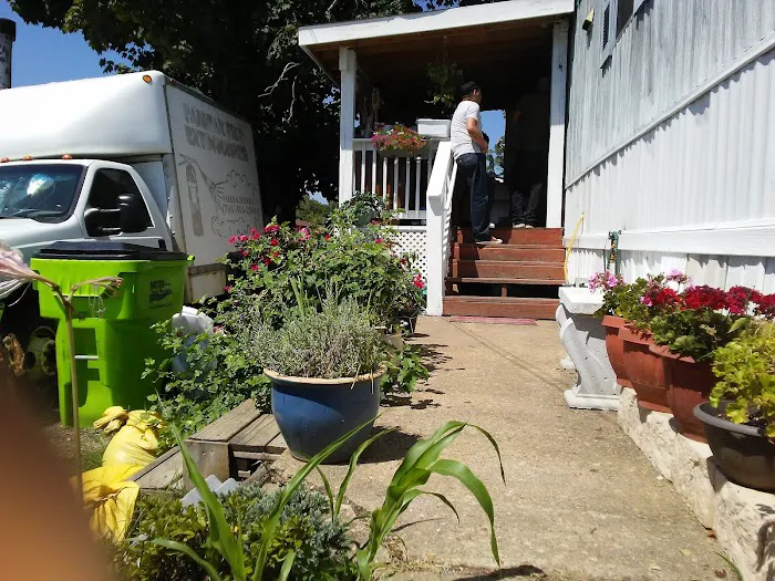 Holly Acres Mobile Home Park Picture 1