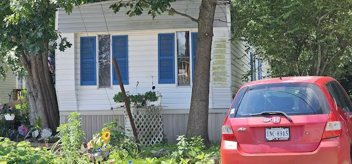 Featherstone Mobile Home Park Picture 2
