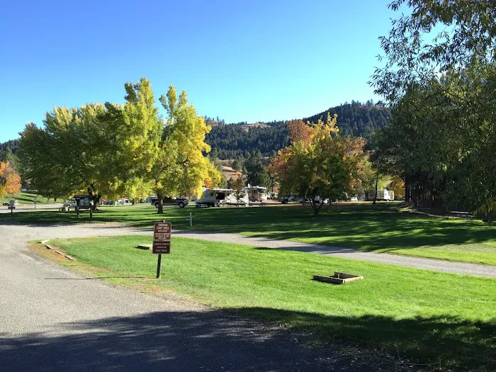 Curlew Lake Campground Picture 6