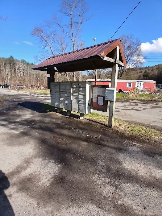 Creekside Mobile Home Park Picture 5