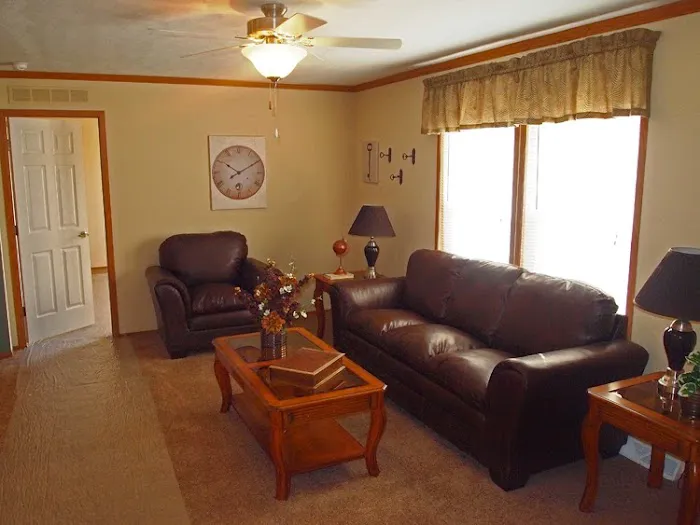 Thomas Estate West Manufactured Homes Picture 1