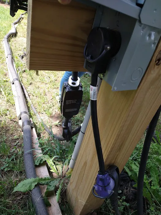 Golden Mobile Home and RV Park Picture 1