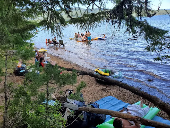 The Cove (Timothy Lake) Day-Use Picture 6