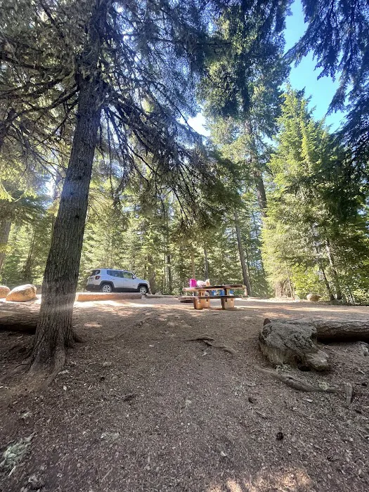 Hoodview Campground Picture 10